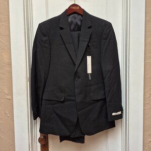 Kenneth Cole Black 2-piece suit - 36S W30 - untailored